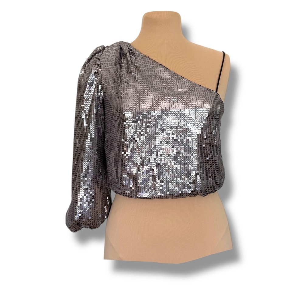 Alice + Olivia Silver Sequin One-Shoulder Blouse